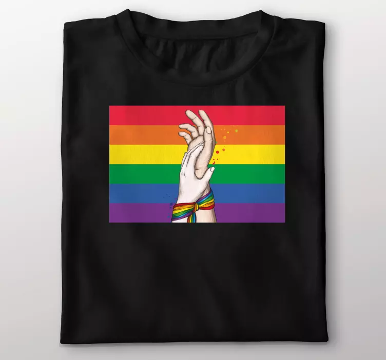 Mãos humanas e t-shirt personalizada com arco-íris lgbt - TenStickers