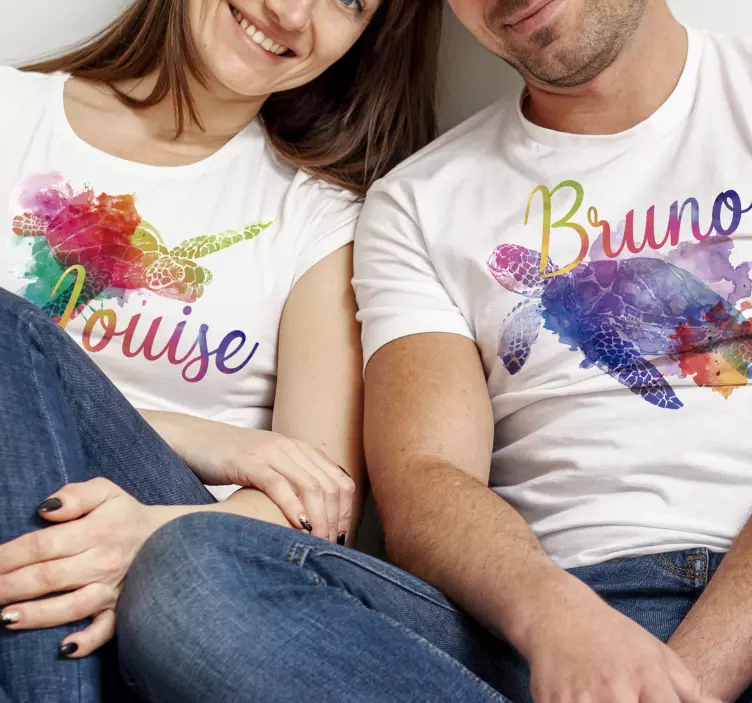 T-shirt de casais tartarugas coloridas com nomes - TenStickers