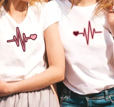 Meu coração pertence às linhas do coração dela camisas para casai - TenStickers