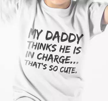 Meu pai acha que ele está no comando t-shirt de bebê - TenStickers