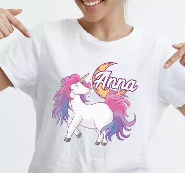 T-shirt bebé com personalização de nome de unicórnio - TenStickers