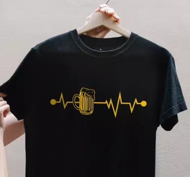 T-shirt com estampado gráfico de cerveja - TenStickers