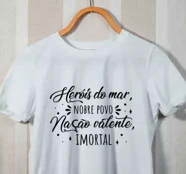 t-shirt com frases do hino de portugal - TenStickers