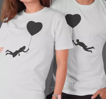 T-shirt de casais balões de coração - TenStickers