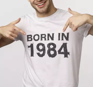 T-shirt personalizada Born in - TenStickers
