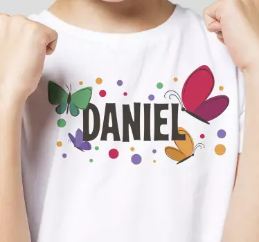 T-shirt personalizável borboleta vibrante nome - TenStickers