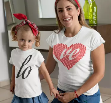 T-shirts para mães e filhas Love - TenStickers