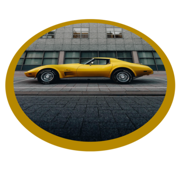 Tapete vinílico juvenil carro amarelo clássico - TenStickers