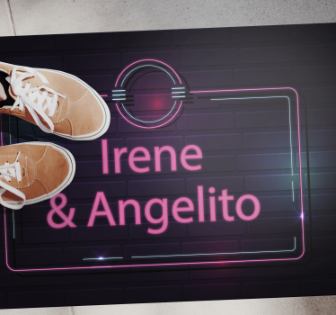 Tapete vinílico juvenil nomes de casais neon - TenStickers