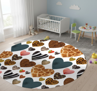 Tapete vinílico de animais com corações de estampa animal - TenStickers