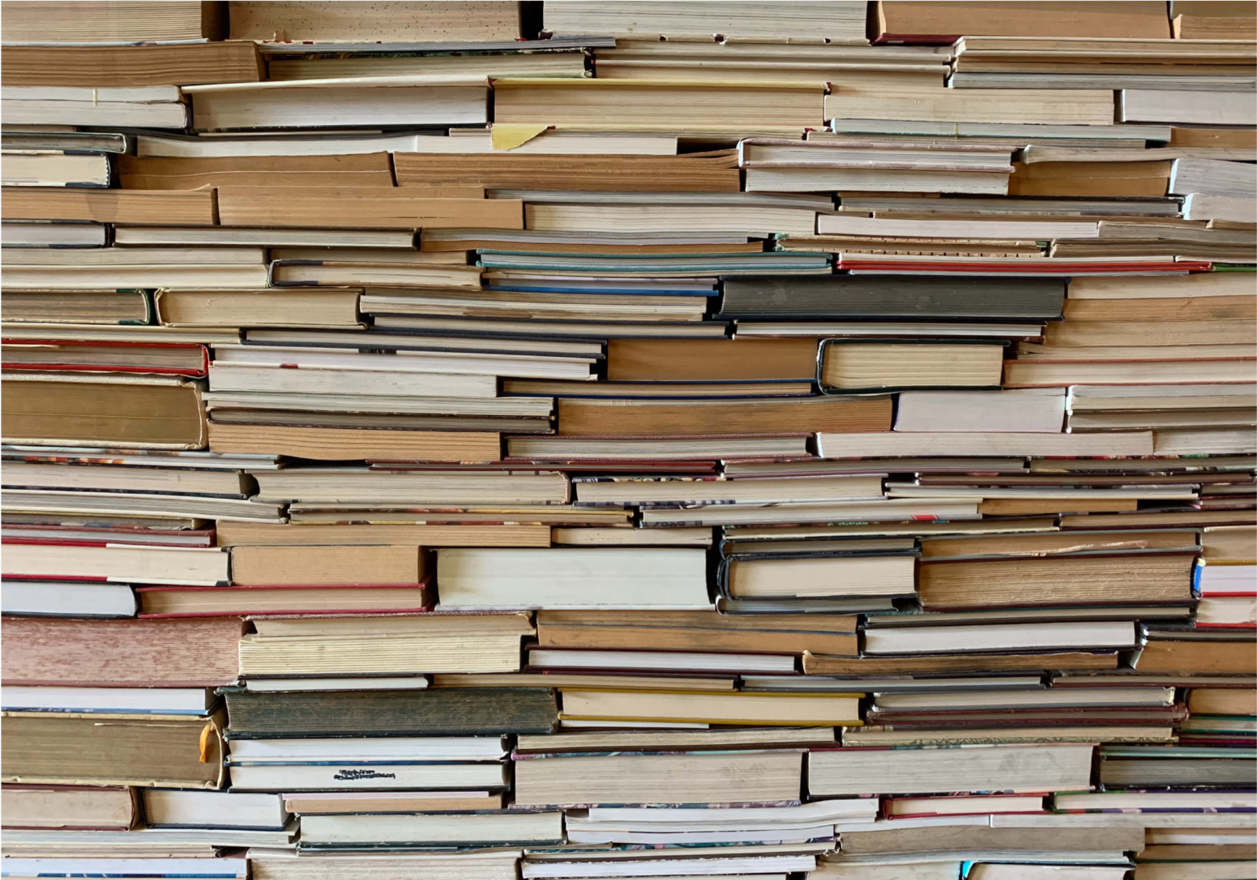 Tapete vinílico vintage livros empilhados - TenStickers