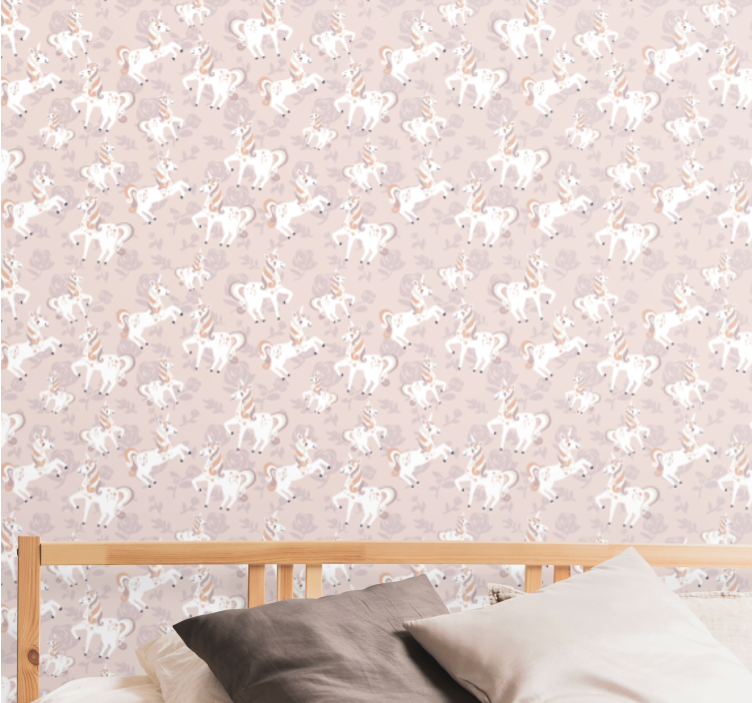 papel de parede infantil Unicórnio rosa e alto com flores - TenStickers